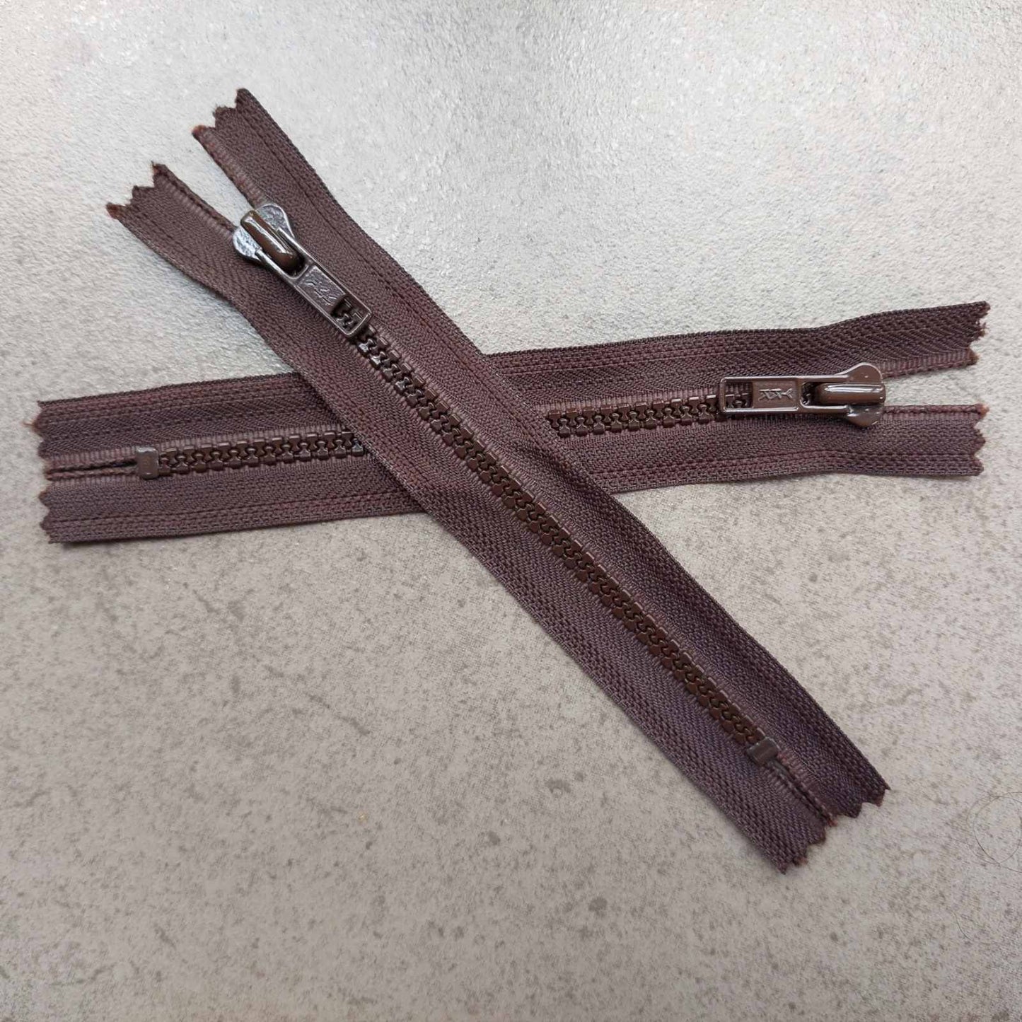 1 x Brown YKK Vislon Zip - 15cm (6")