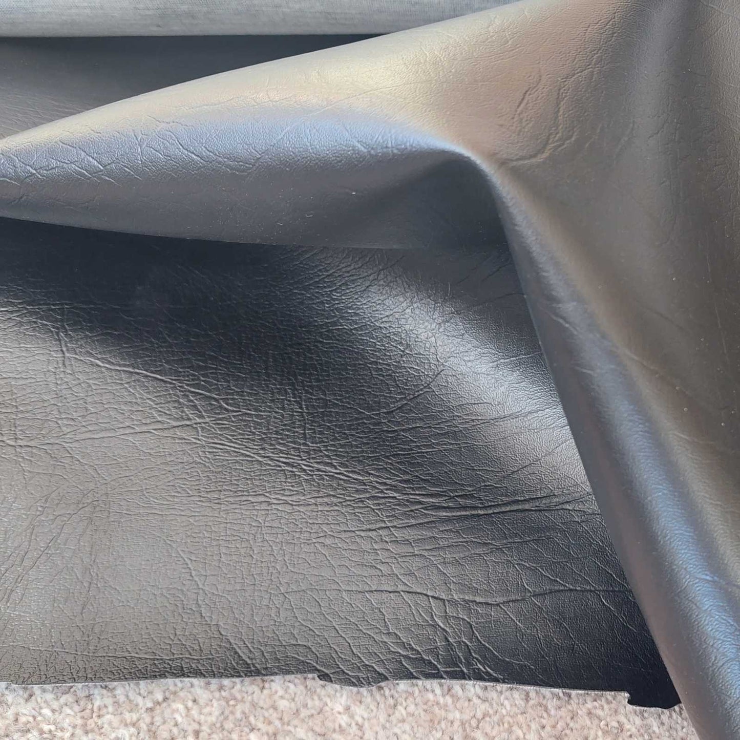 Black Vinyl - Faux Leather - Per Metter