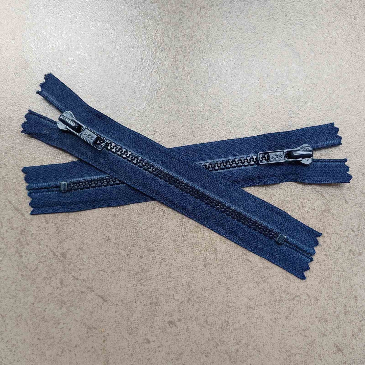 1 x Navy Blue YKK Vislon Zip - 15cm (6")