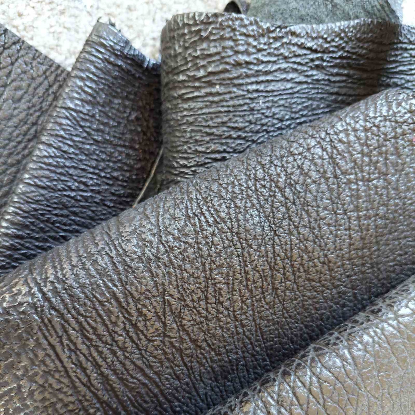 Black Textured Print Leather - 1.5mm - Box