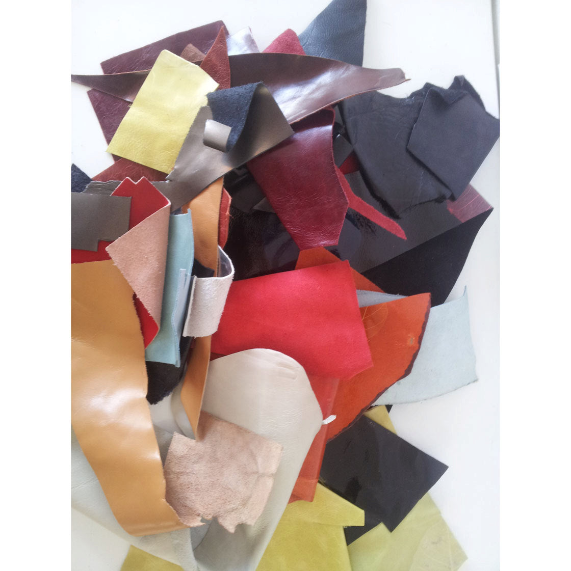 500grm Coloured Scrap Leather Pieces