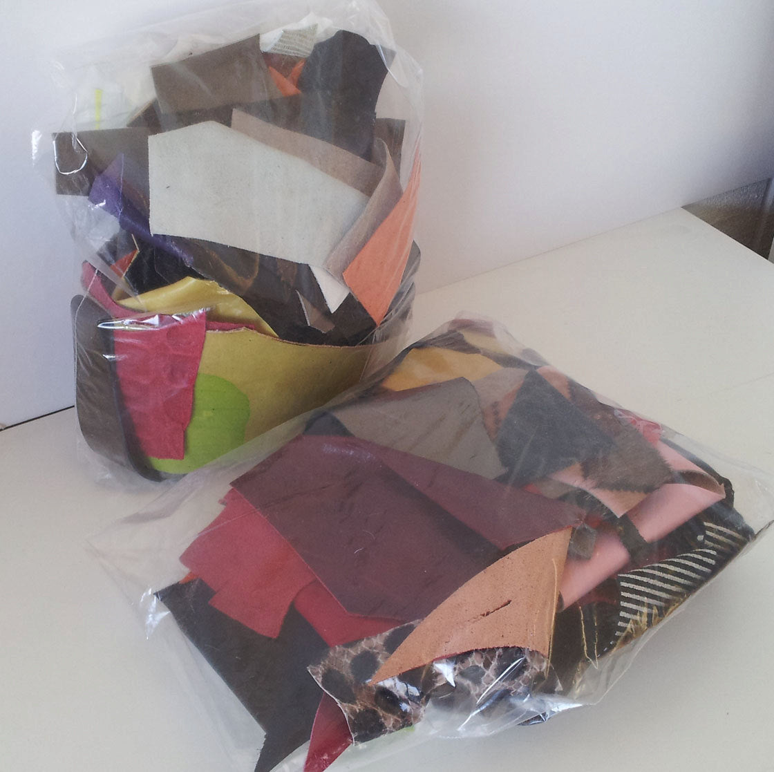 500grm Coloured Scrap Leather Pieces